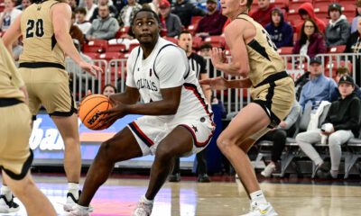 Robert Morris guard Kaleb Brown drives against a Geneva defender on Nov. 10, 2025 -- Ed Thompson / PSN