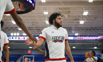 Robert Morris wing Ryan Prather Jr. warms up prior to a game during the 2025-26 season -- RMU Athletics
