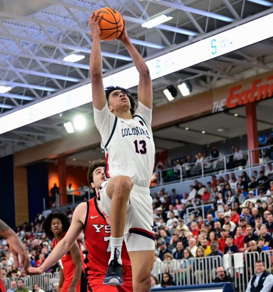 Robert Morris forward Samuel Obenjo throws down a dunk during the Horizon League quarterfinal matchup against Youngstown State — Ed Thompson // Pittsburgh Sports Now