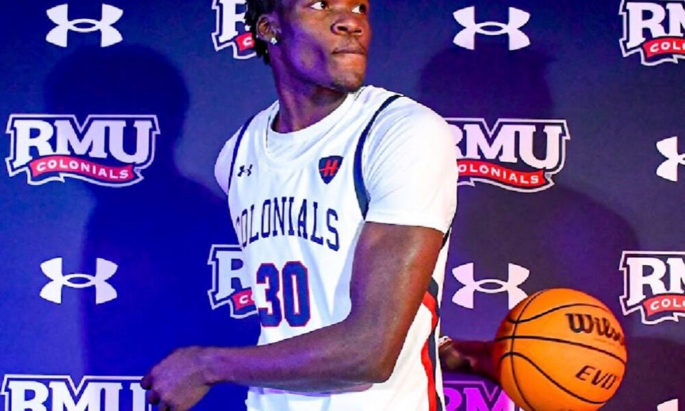 Robert Morris commit Bolaji Oderinlo during a visit to the Colonials’ program — Photo Courtesy of Oderinlo’s Instagram